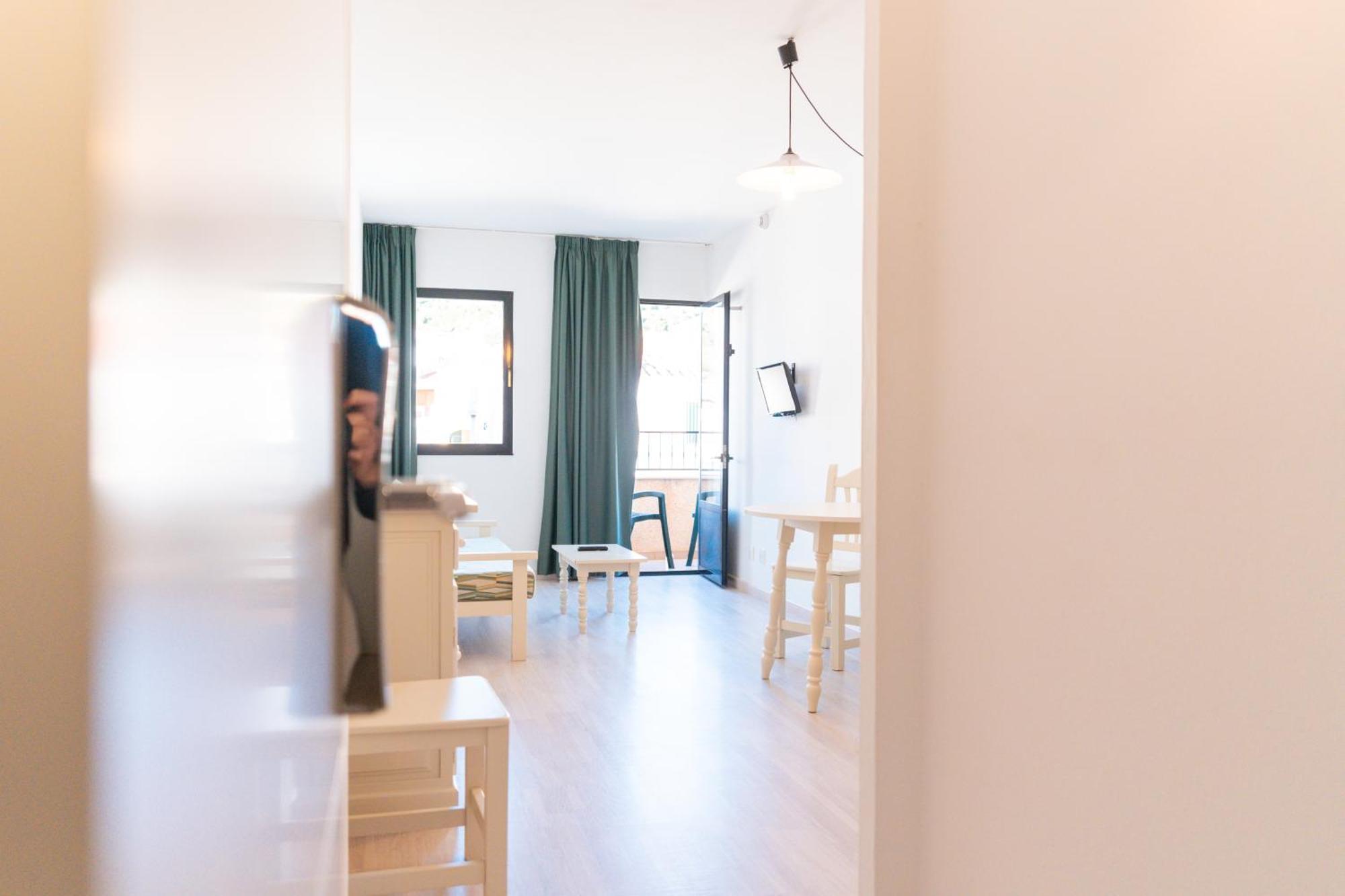 Apartamentos Loar Феррериас Экстерьер фото