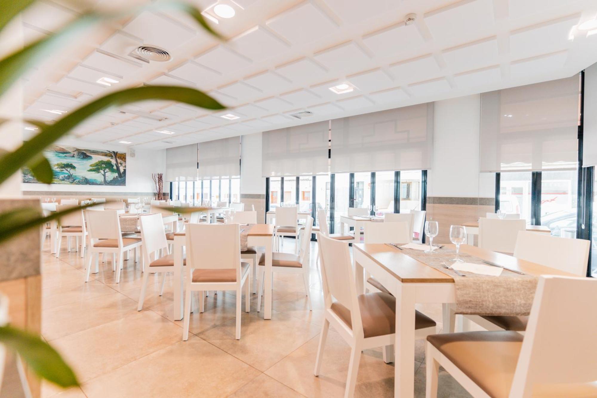 Apartamentos Loar Феррериас Экстерьер фото