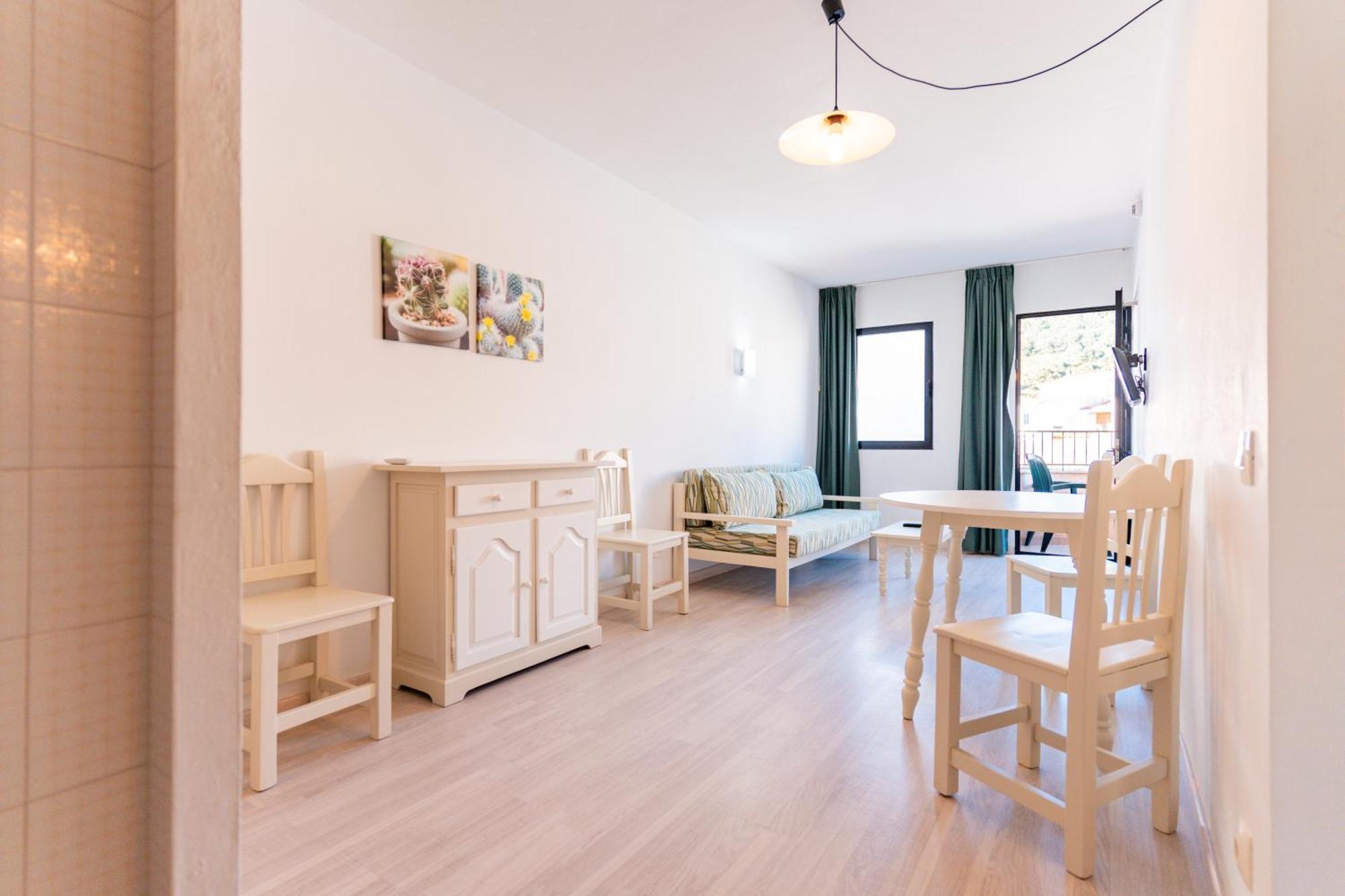 Apartamentos Loar Феррериас Экстерьер фото