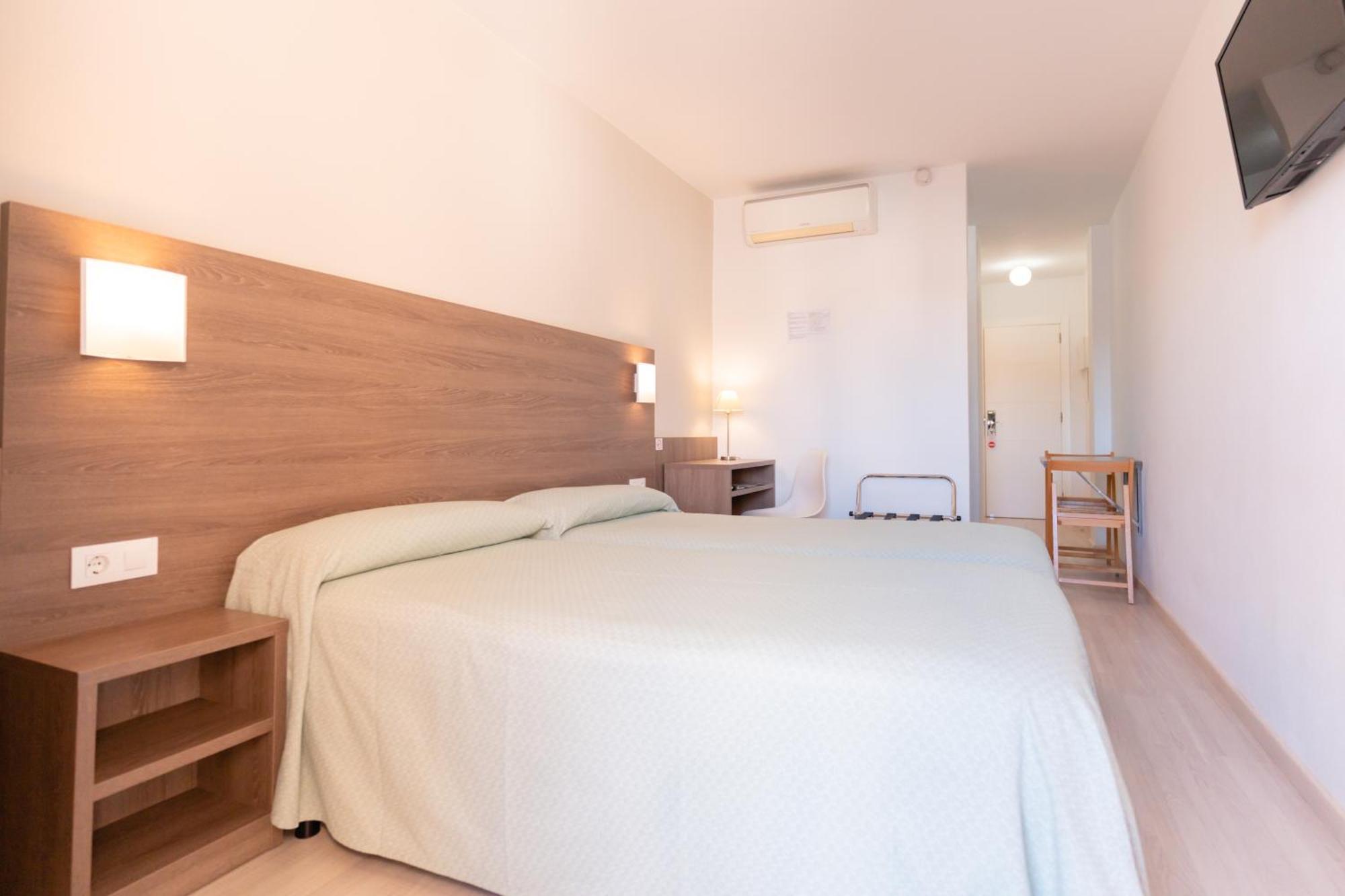 Apartamentos Loar Феррериас Экстерьер фото